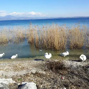 Debora Maison Colombare Di Sirmione